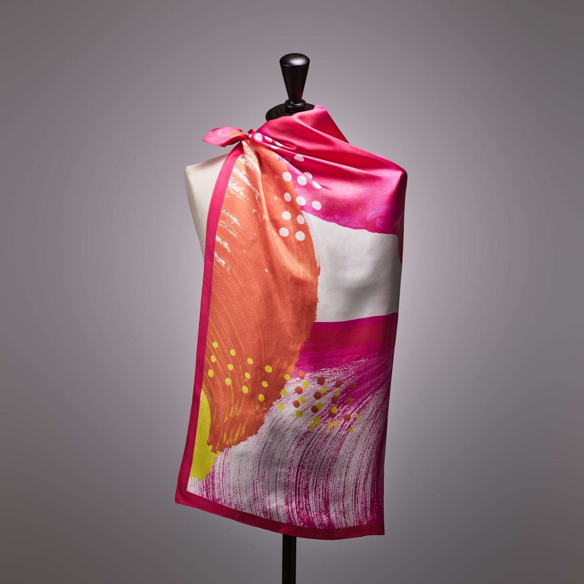 シルクスカーフ「タイトル不明」 – HERALBONY