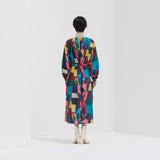 クルーネックワンピース「地球を美しくしようと言う真鍋さん」