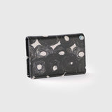 ¥【予約商品|6月下旬お届け】スクエアカードケース「(無題)(丸)」Sanae Sasaki