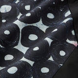 ¥【予約商品|7月末お届け】デザインシャツ(ショルダー切替) 「(無題)(丸)」 ブラックSanae Sasaki