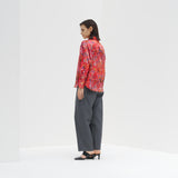 ¥【予約商品|9月下旬お届け】サテンシャツブラウス「りんごのブーケ」Yuh Mitani