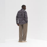 ¥デザインシャツ(ショルダー切替)ブラックB「(無題)(丸)」Sanae Sasaki