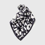 ¥シルクスカーフ「かえでのチョキチョキ」Kaede Wajima