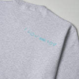 【予約商品|3月中旬お届け】レギュラーフィットクループルオーバー「I LOVE YOU MOM」