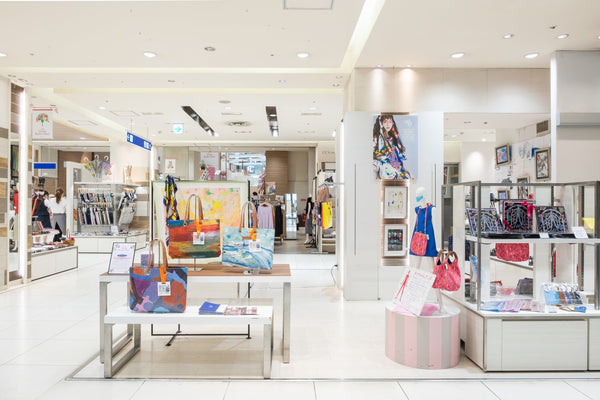 【POP-UP】母の日に向けて館内をアートで彩る、期間限定で名鉄百貨店に登場 - HERALBONY