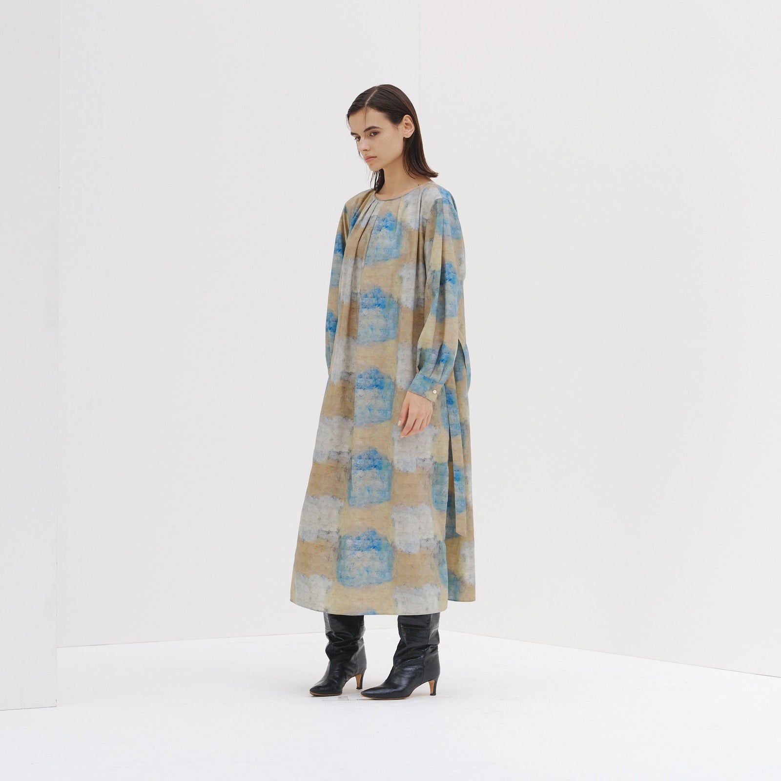 クルーネックワンピース「#1225」 – HERALBONY