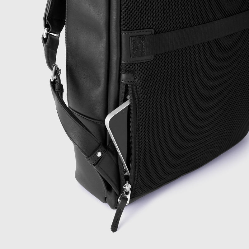 ￥【予約商品｜12月中旬お届け】レザーリュック「（無題）（丸）」Sanae Sasaki