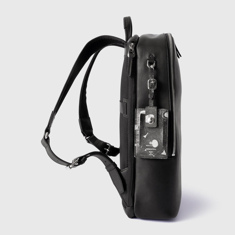 ￥【予約商品｜12月中旬お届け】レザーリュック「（無題）（丸）」Sanae Sasaki