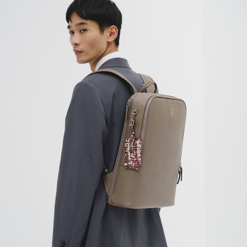 ￥【予約商品｜12月中旬お届け】レザーリュック「楽譜」Kaoru Iga