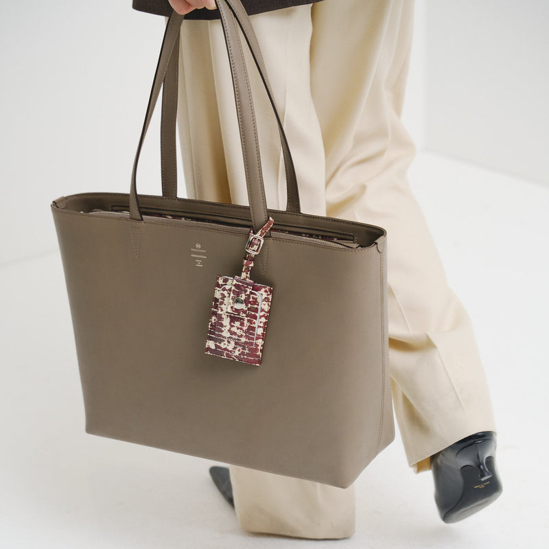 ￥【予約商品｜12月中旬お届け】レザートートバッグ「楽譜」Kaoru Iga