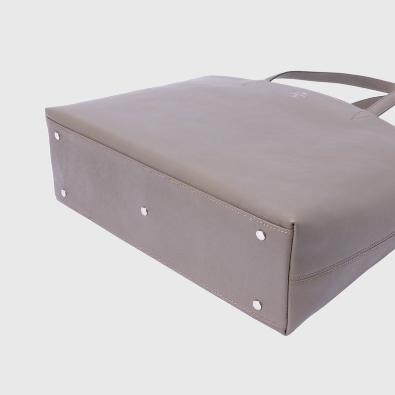 ￥【予約商品｜12月中旬お届け】レザートートバッグ「楽譜」Kaoru Iga