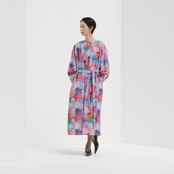 クルーネックワンピース「I like music. I like dancing.」