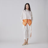 【予約商品｜10月上旬お届け】Embroidered Barrel-Leg Pleated Pants「Untitled」