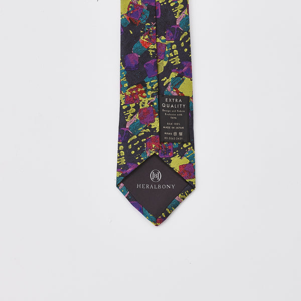 Tie "Title Unknown"