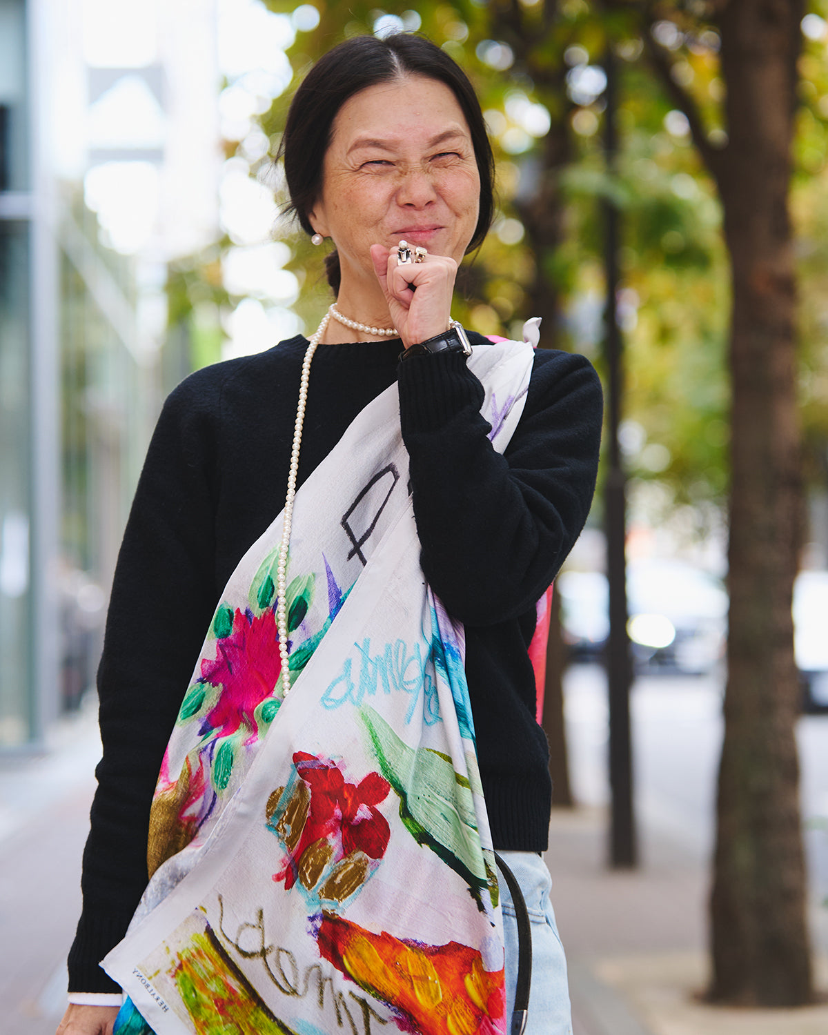 The Double Scarf Study 重ねる、広がる。スカーフの表現。 – HERALBONY