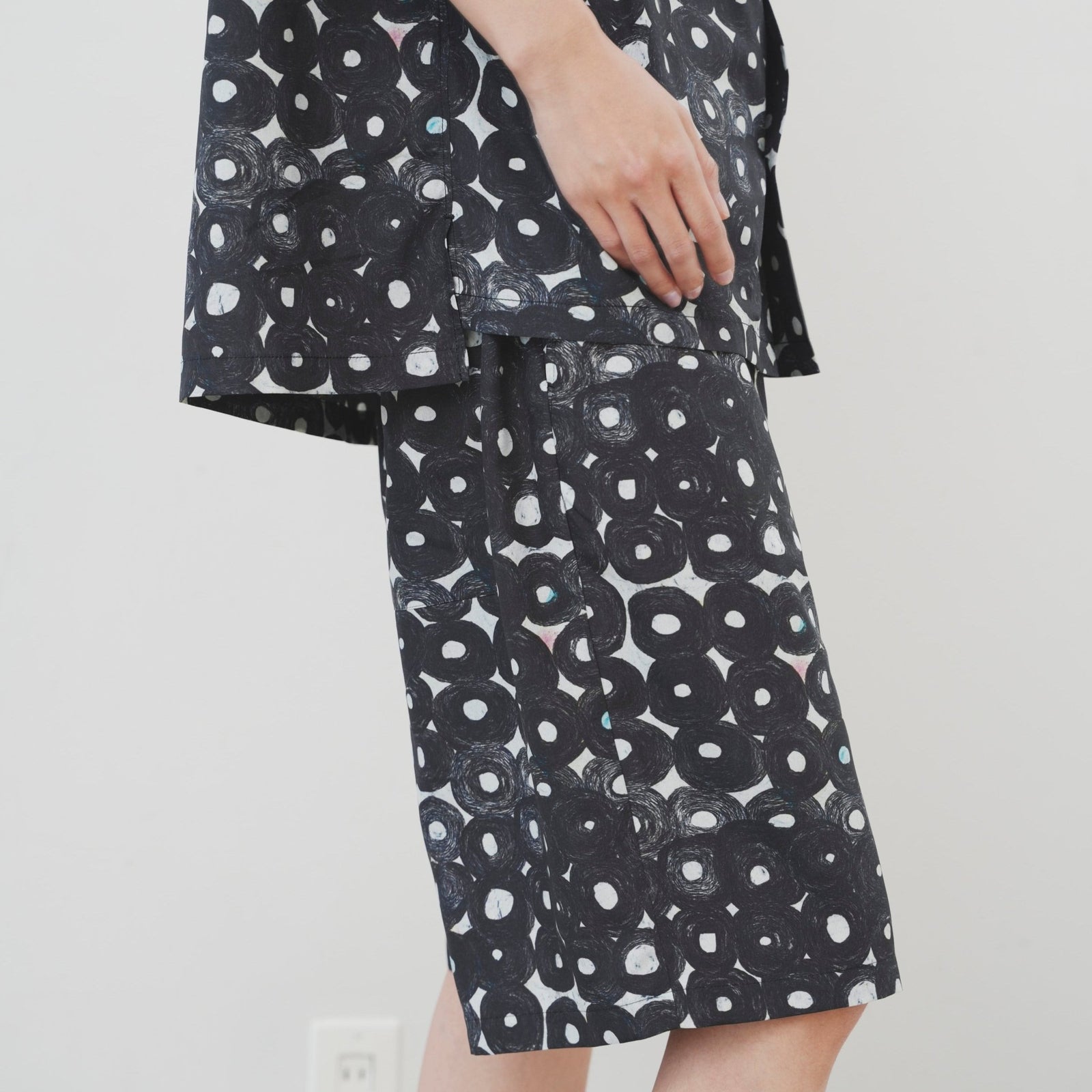 リラックスハーフパンツ「（無題）（丸）」 – HERALBONY