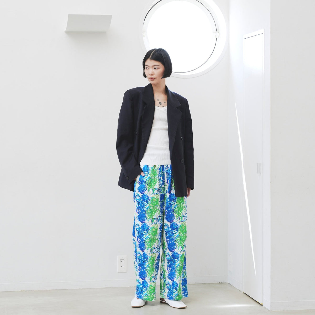 新作 HERALBONY ヘラルボニー リネンブラウス「ももこ」定価31,900 リネンブラウス「ももこ」 – HERALBONY