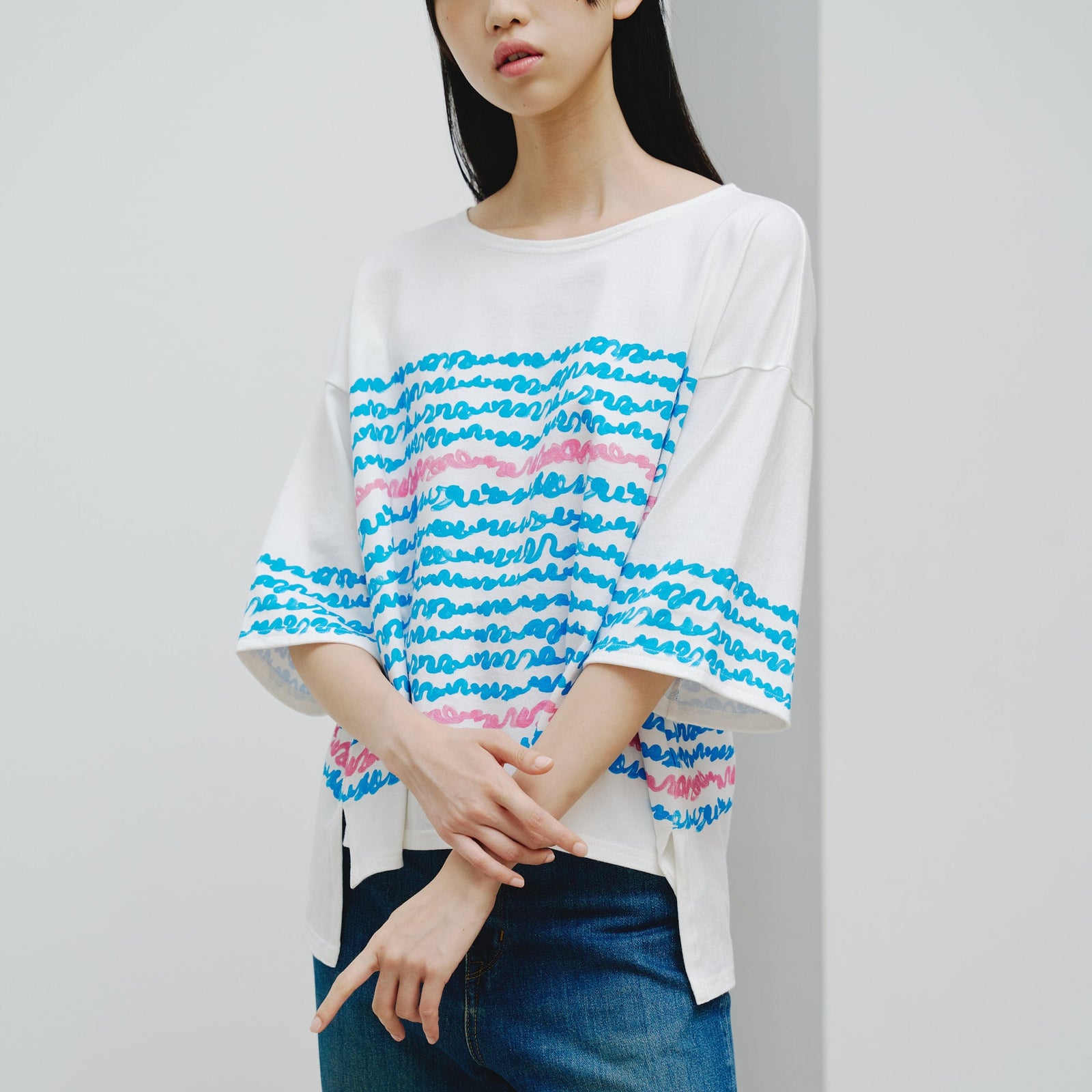 HERALBONY ヘラルボニー blue brush mm 2025 予約商品｜｜8月末〜9月上旬お届け】アートボーダーチュニックTシャツ