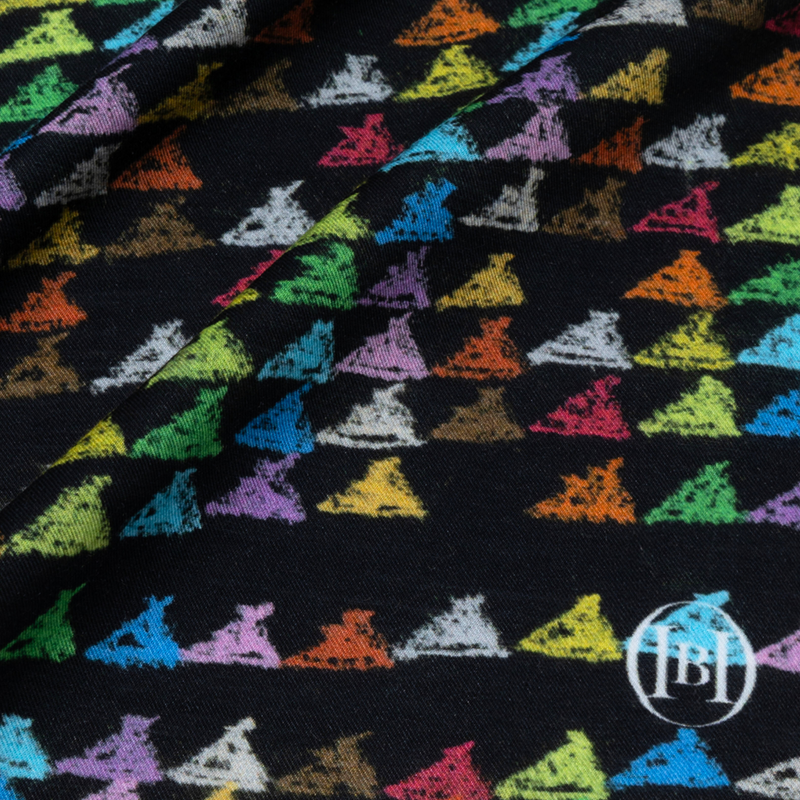 シルク混バンダナ「ウゴケ！サンカク」