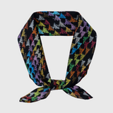 シルク混バンダナ「ウゴケ！サンカク」