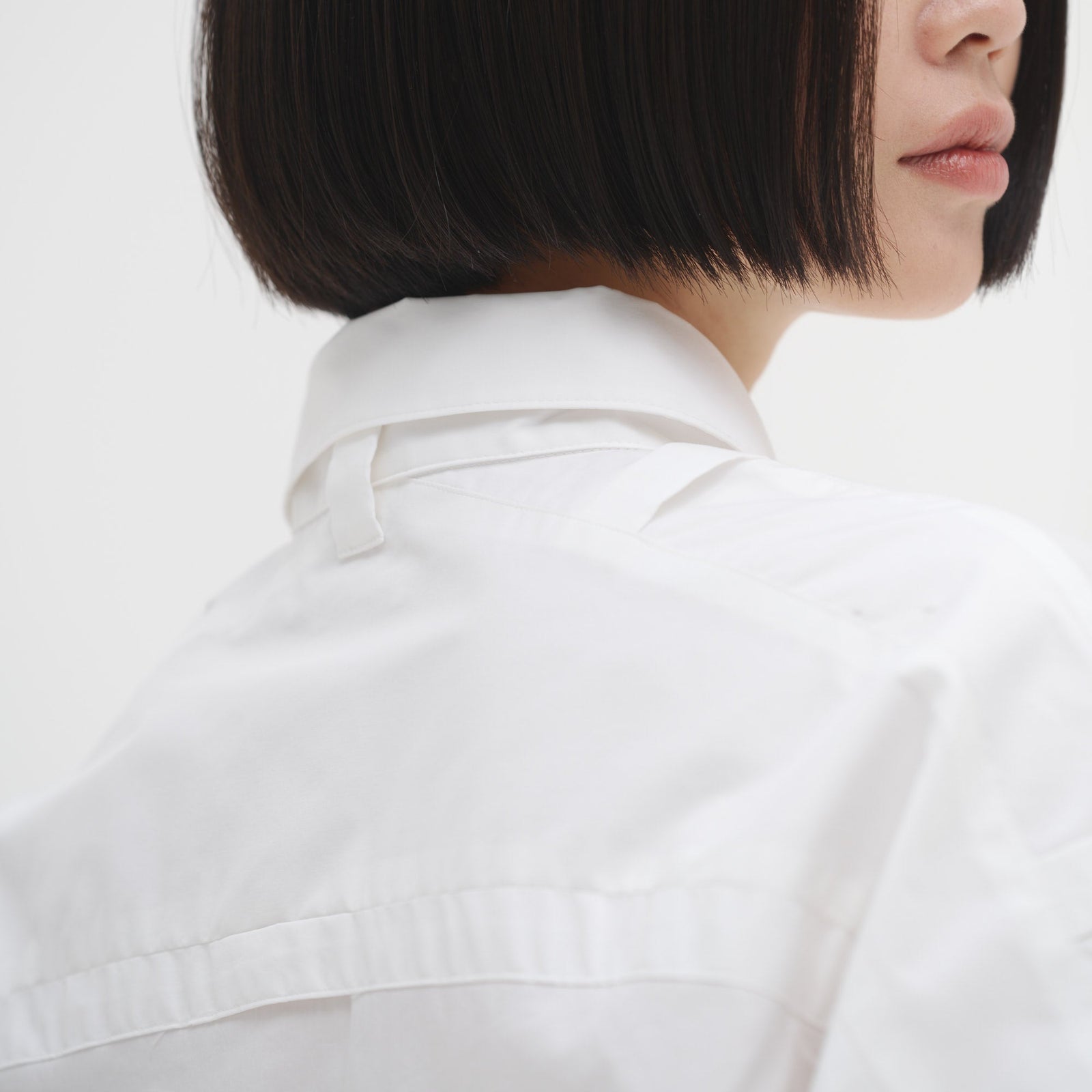 スカーフループ付きショートシャツ – HERALBONY