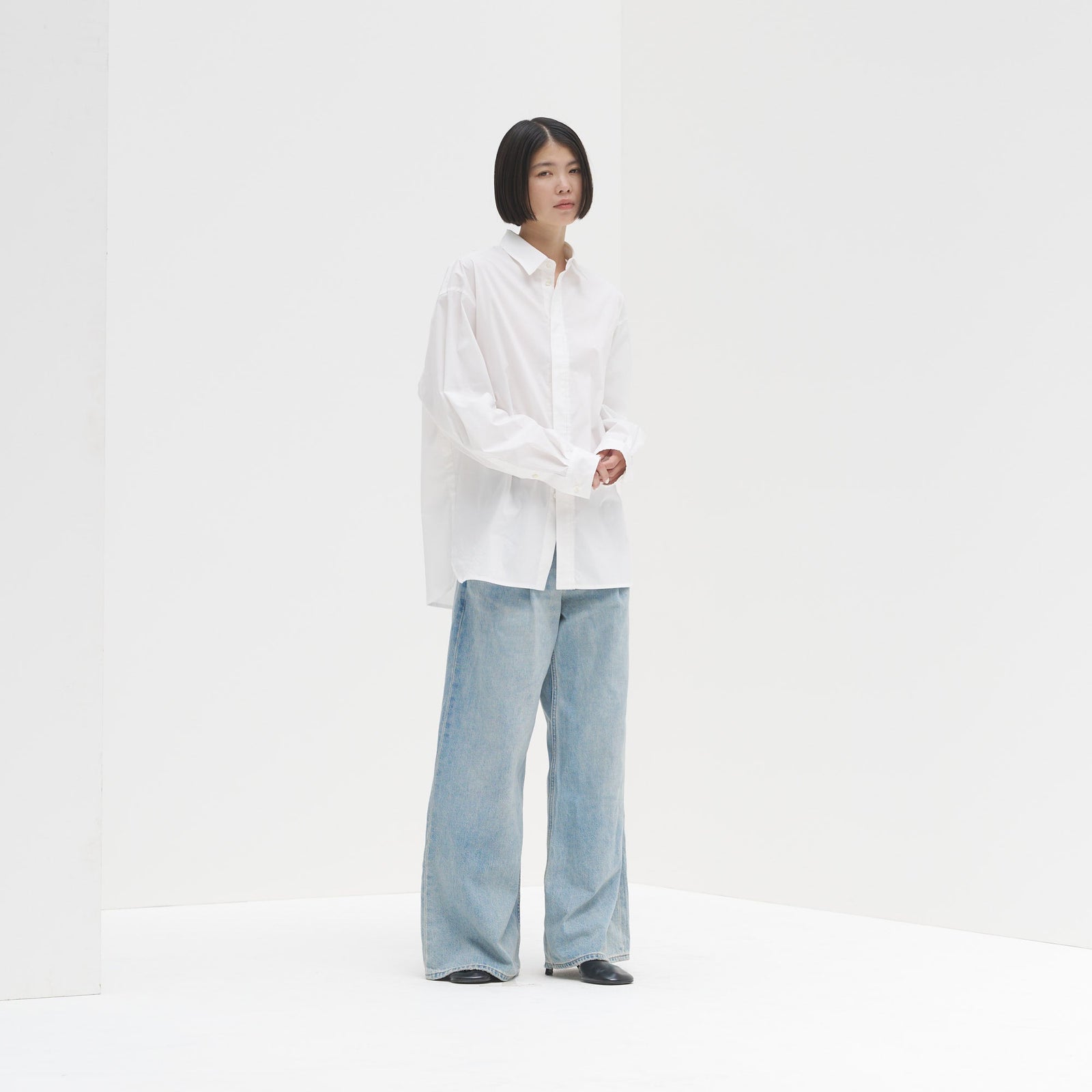 HERALBONY スカーフループ付き ベーシックシャツ 白 定価33,000円 スカーフループ付きベーシックシャツ – HERALBONY