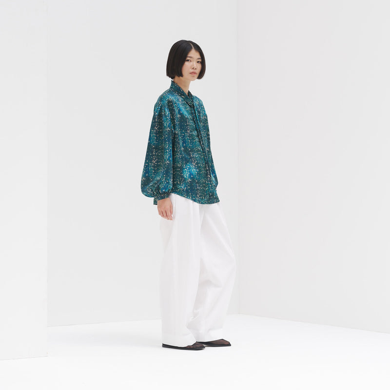 ￥【予約商品｜9月下旬お届け】サテンボウタイブラウス「こもれび」Kaoru Iga
