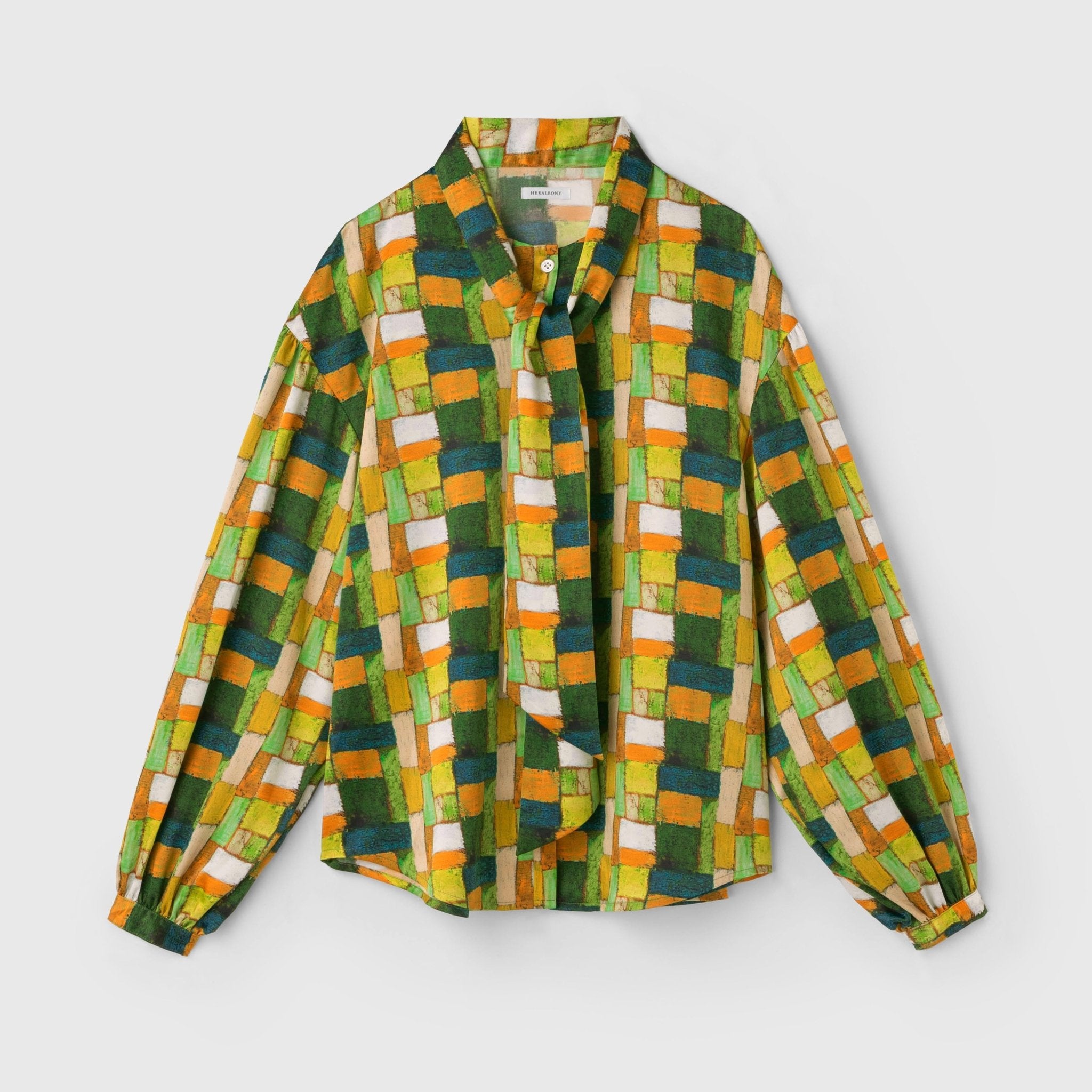 サテンボウタイブラウス「How are you guys?」 – HERALBONY