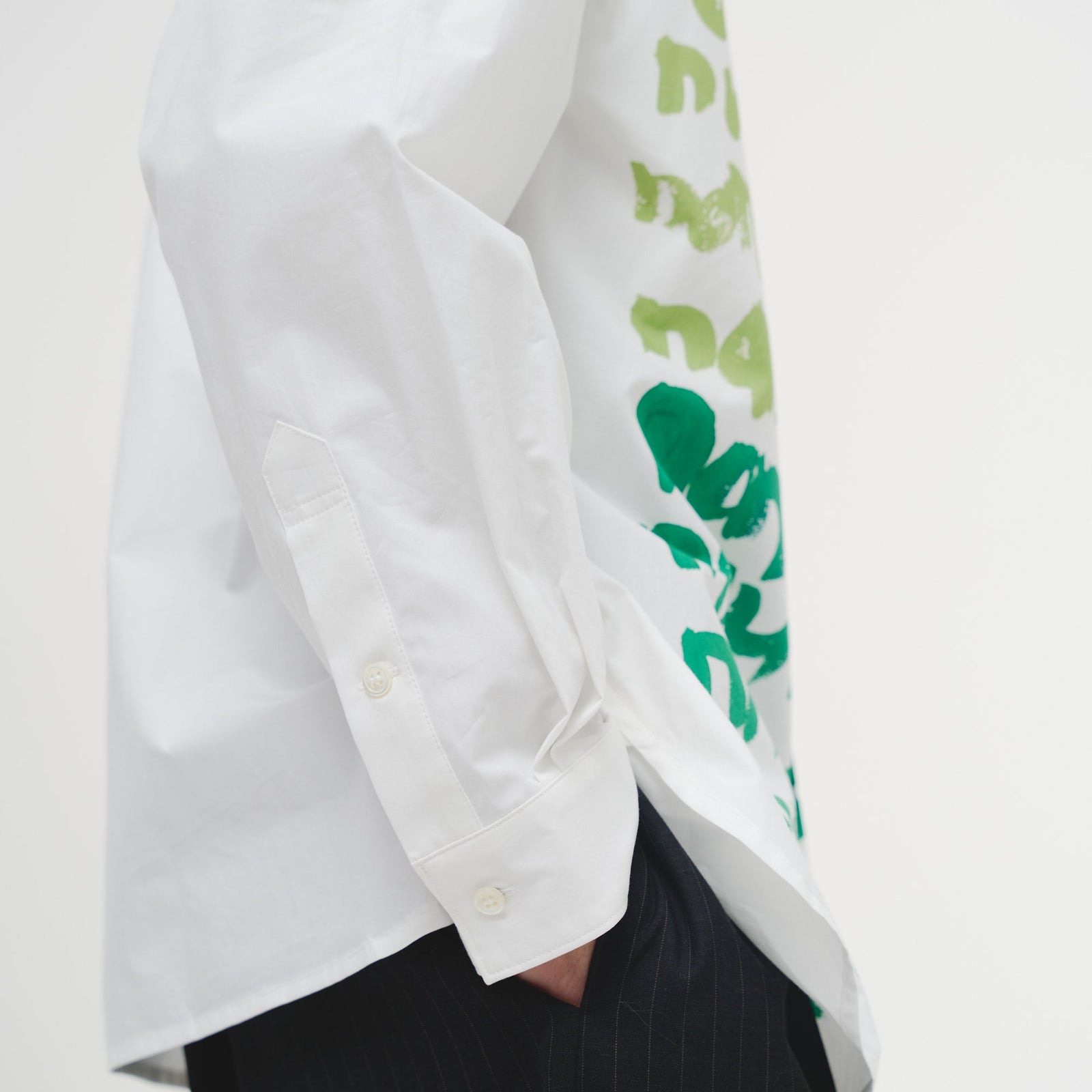 レギュラーカラーシャツ「green brush-mm2025」 – HERALBONY