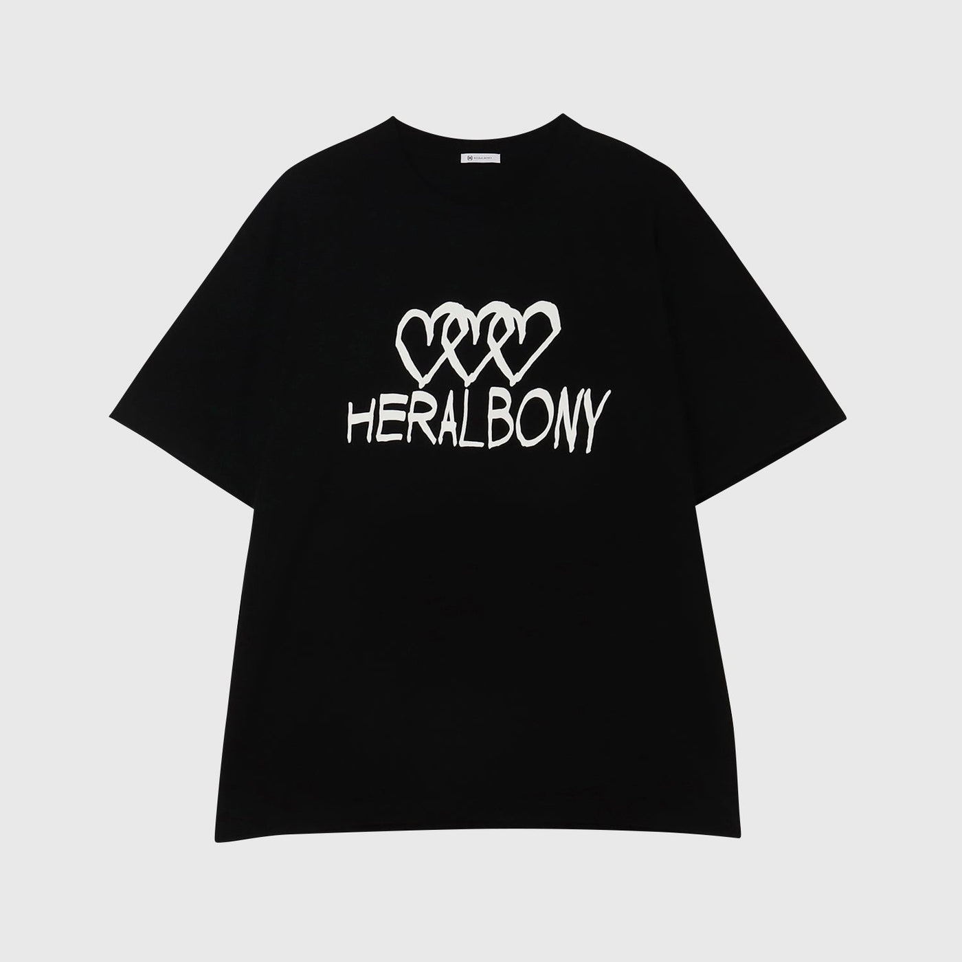 HEART】Logo T-Shirt Horizontal Triple Heart Black – HERALBONY
