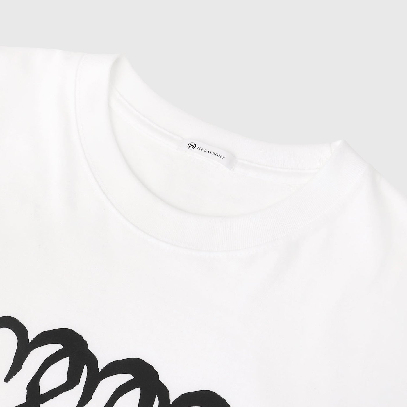 HEART】Logo T-Shirt Horizontal Triple Heart White – HERALBONY
