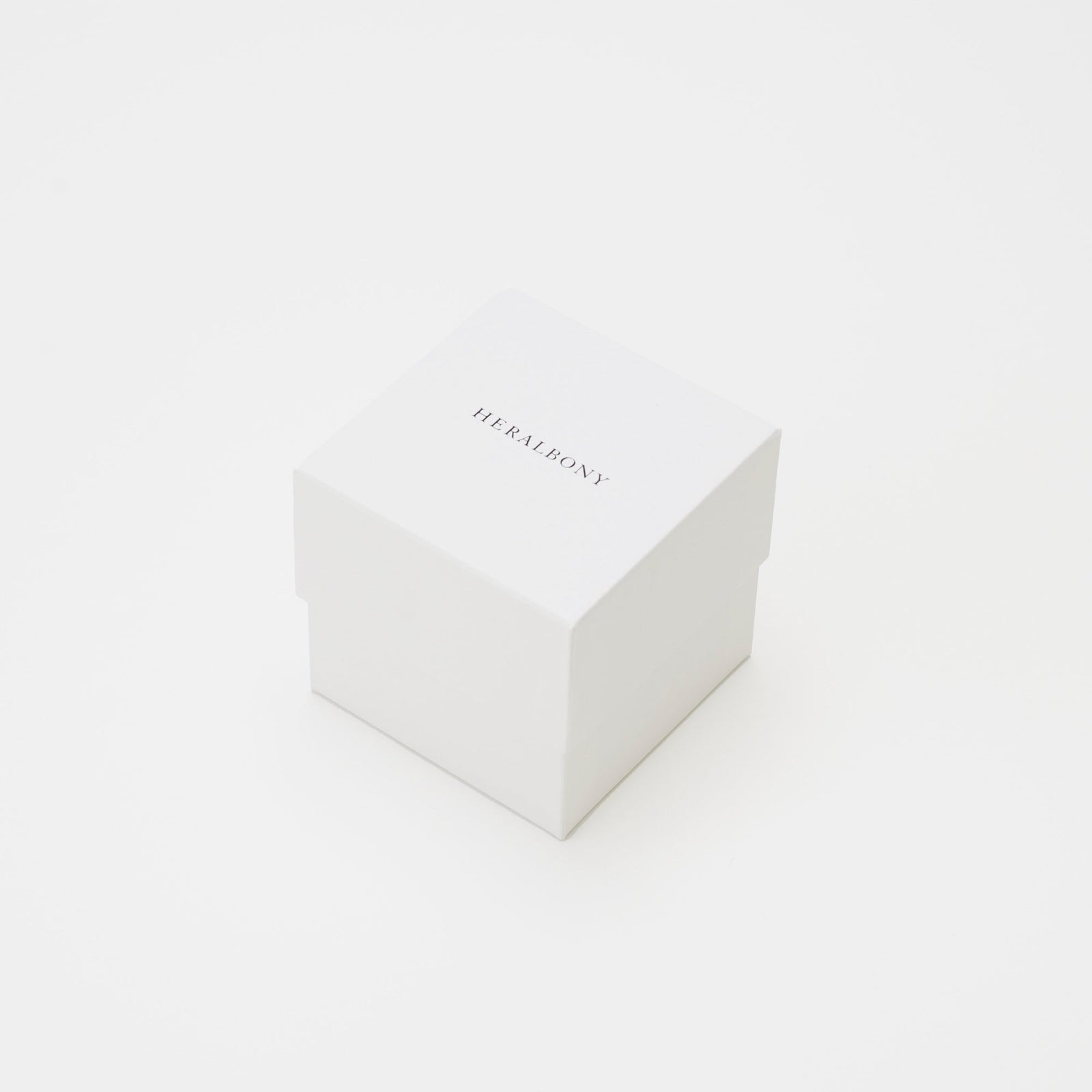 ネクタイ 「（無題）（丸）」 – HERALBONY