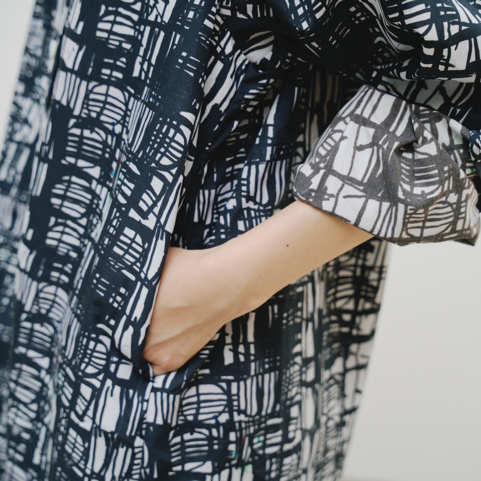 シャツワンピース「小川真広」 – HERALBONY