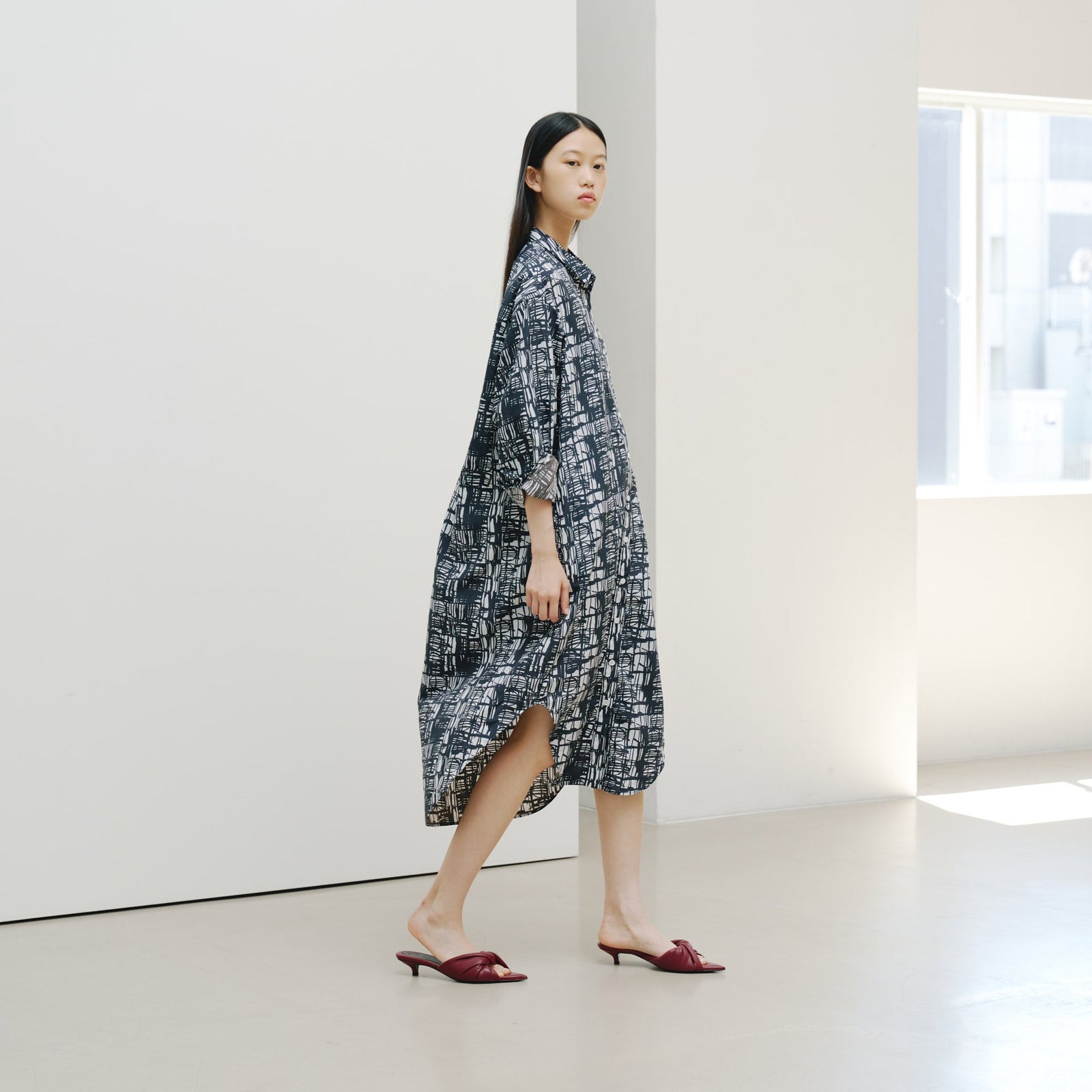 シャツワンピース「小川真広」 – HERALBONY