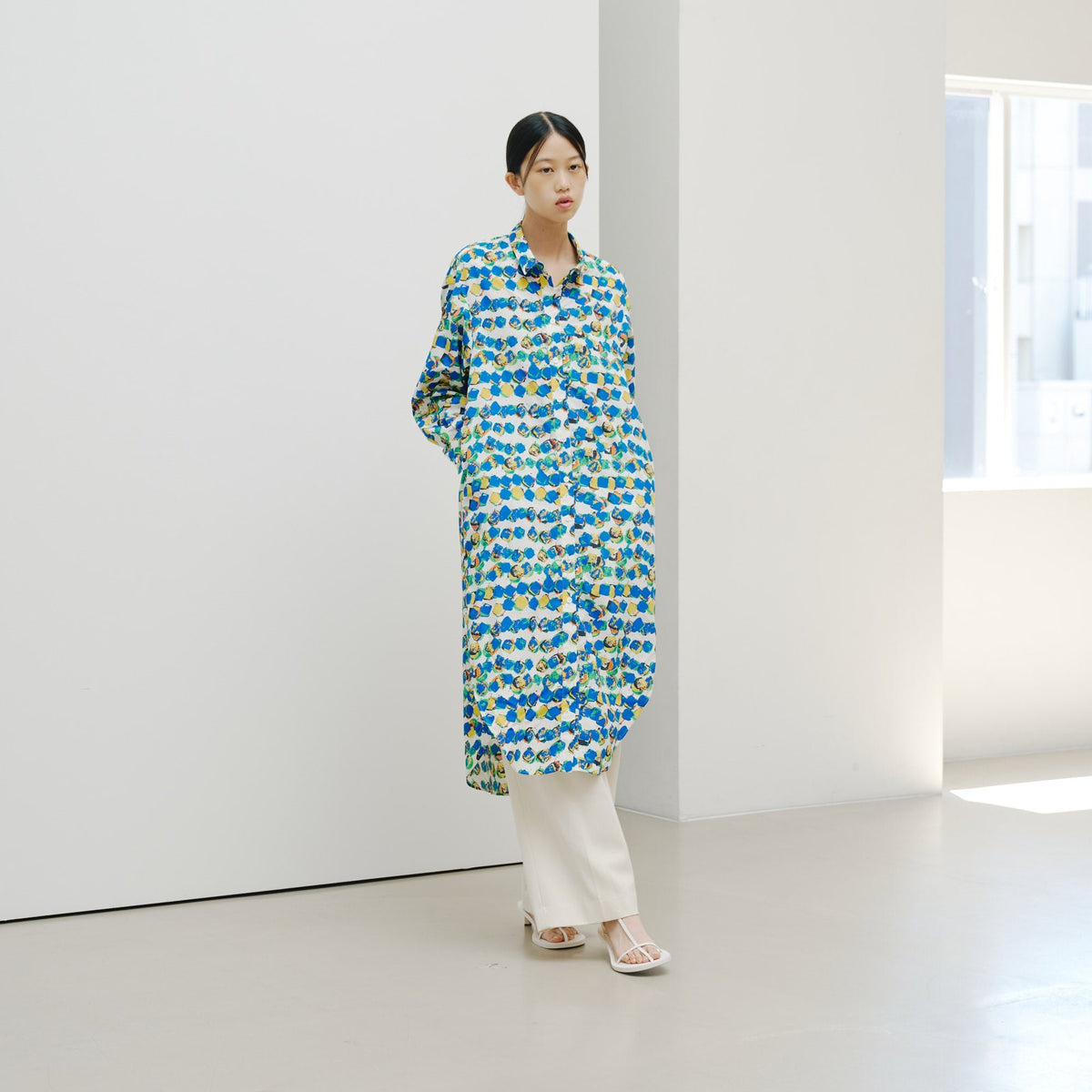 新作 HERALBONY シャツワンピース「青い窓」 シャツワンピース「青い窓」 – HERALBONY