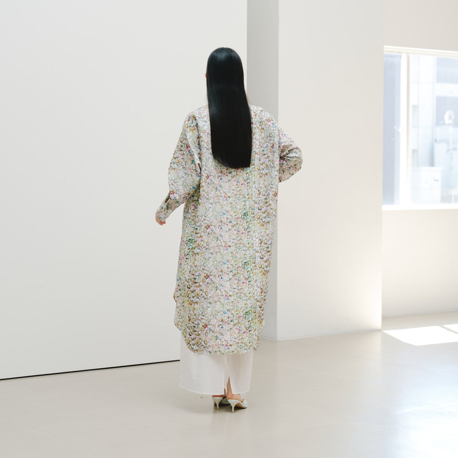 現行品 HERALBONY ヘラルボニー シャツワンピース「やまのぼり」 シャツワンピース「やまのぼり」 – HERALBONY