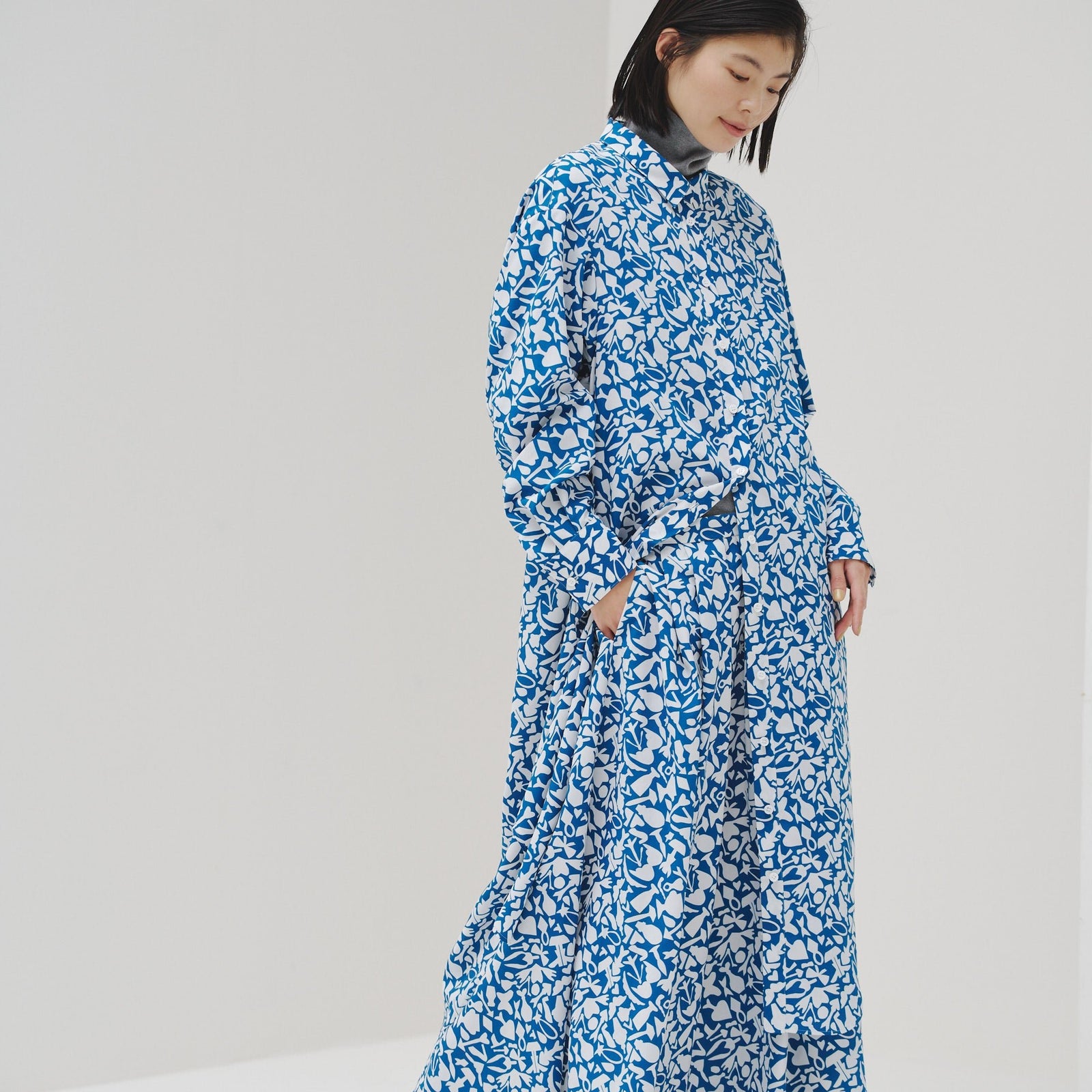 シャツワンピース「アオの世界」 – HERALBONY