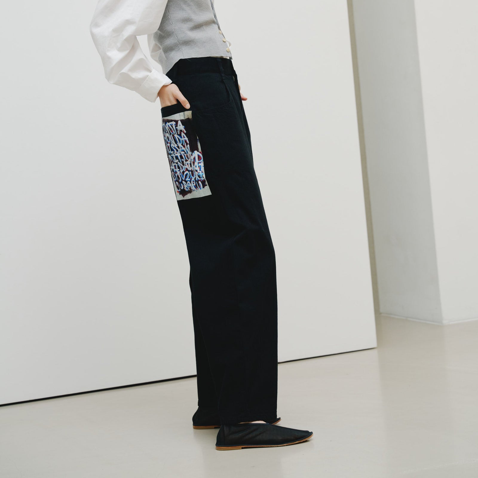 デニムパンツ「タイトル不明」 – HERALBONY