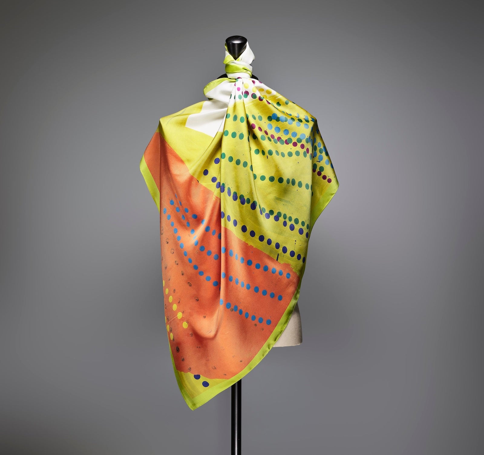 ヘラルボニー　シルクスカーフ　新品未使用 シルクスカーフ「untitled」 – HERALBONY