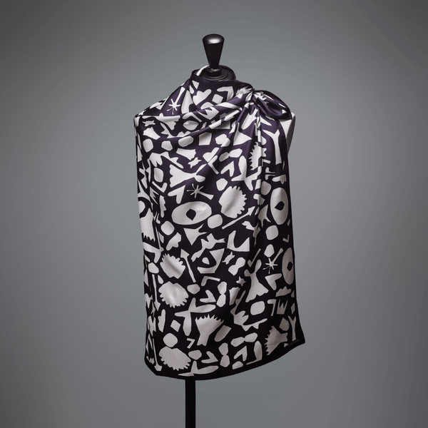 ￥シルクスカーフ「かえでのチョキチョキ」Kaede Wajima