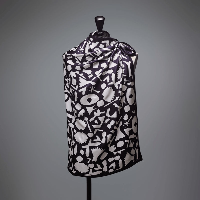 ￥シルクスカーフ「かえでのチョキチョキ」Kaede Wajima