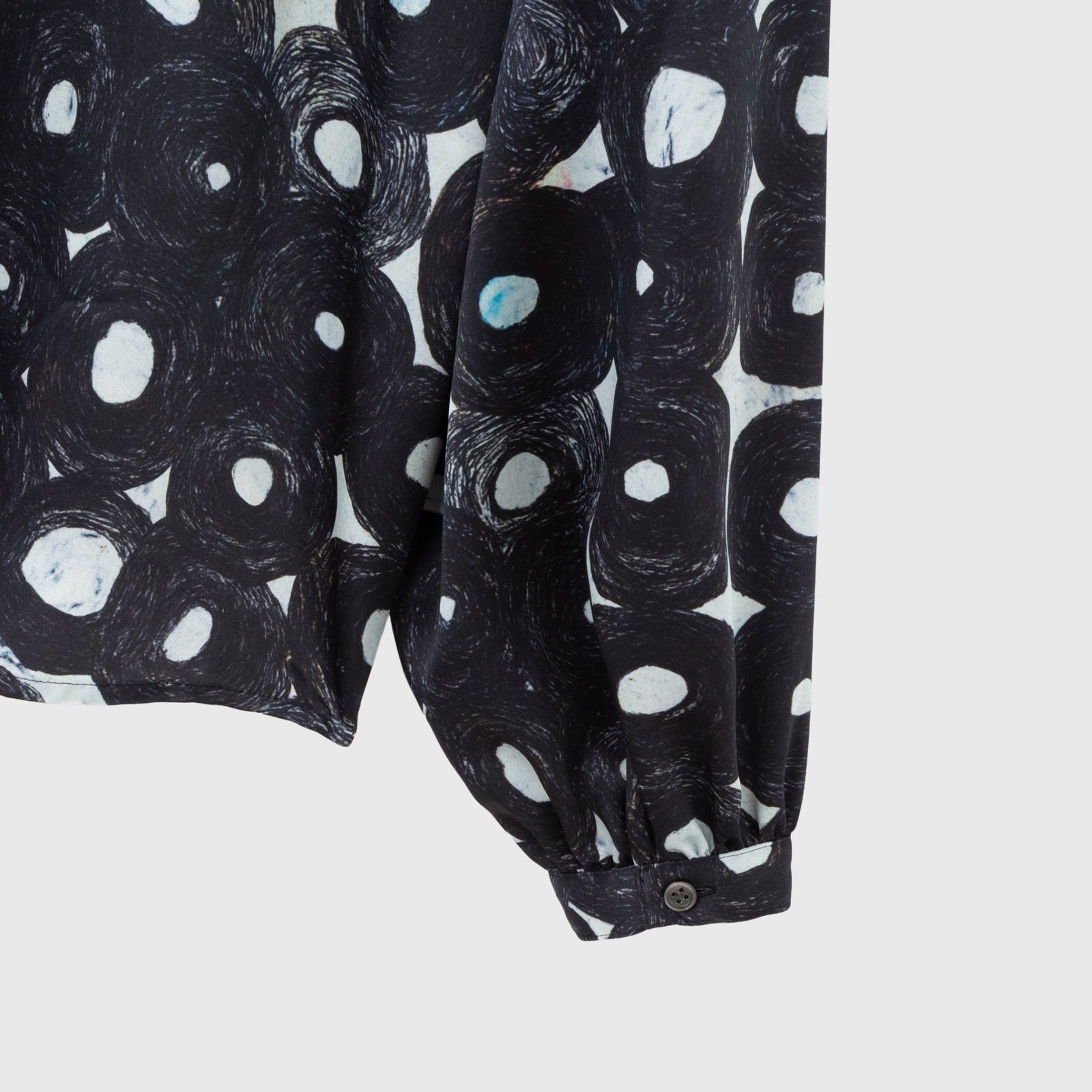 サテンボウタイブラウス「（無題）（丸）」 – HERALBONY