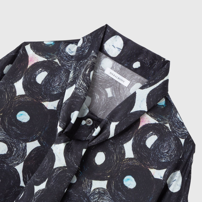 ￥サテンボウタイブラウス「（無題）（丸）」Sanae Sasaki