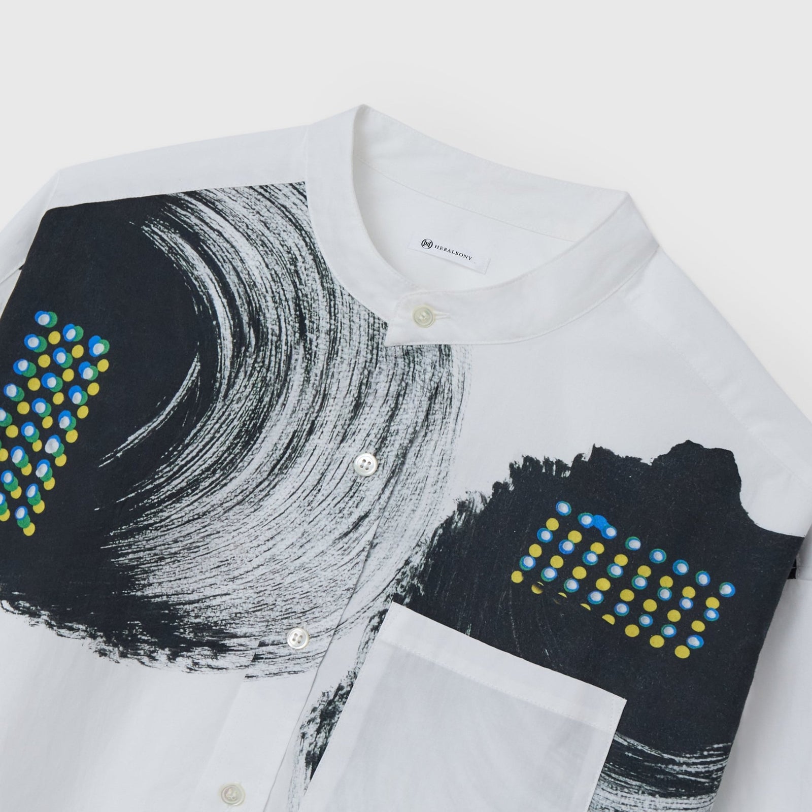 バンドカラーシャツ「タイトル不明」 – HERALBONY