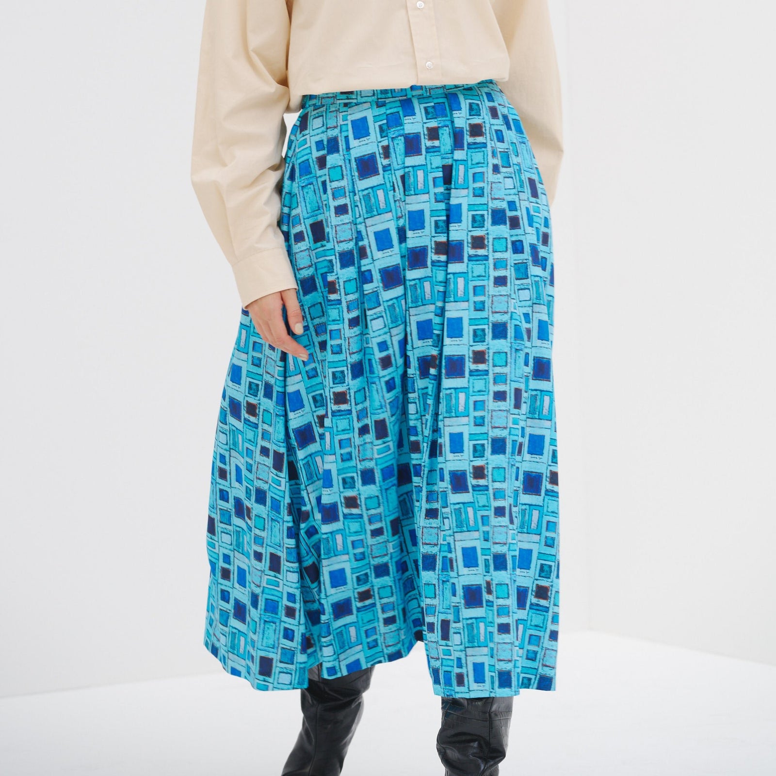 hl-0000-sk02-5-s-7973997_1600x