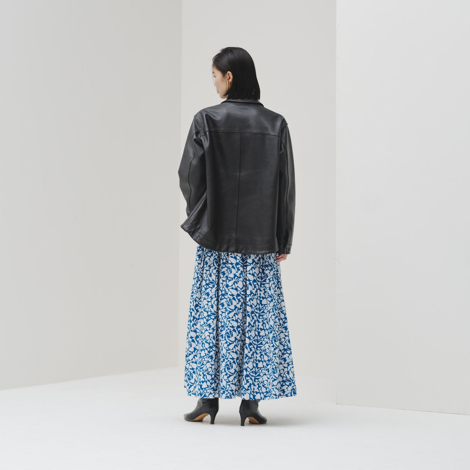 フレアスカート「アオの世界」 – HERALBONY