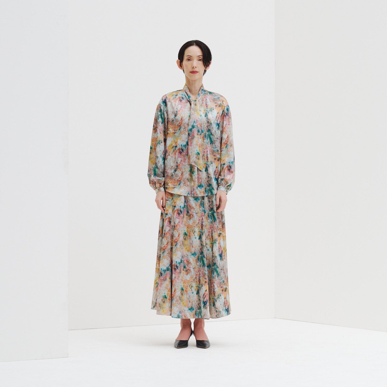 サテンボウタイブラウス「サンバ」 – HERALBONY