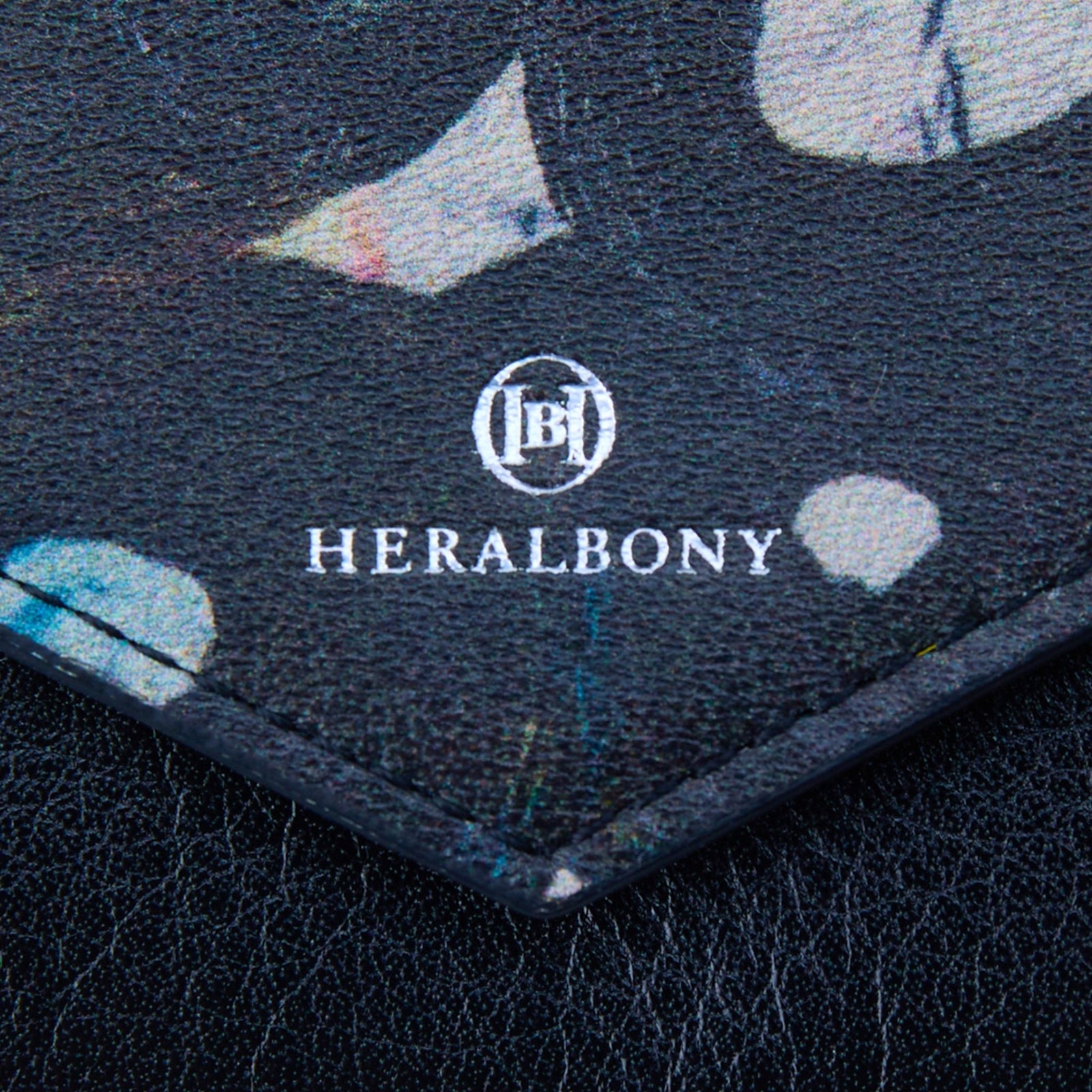 フラップカードケース「（無題）（丸）」 – HERALBONY