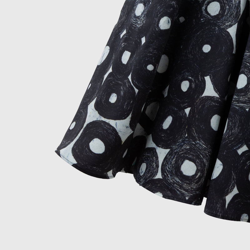 ￥サテンスカート「（無題）（丸）」【Sサイズのみ予約商品｜11月下旬お届け】Sanae Sasaki