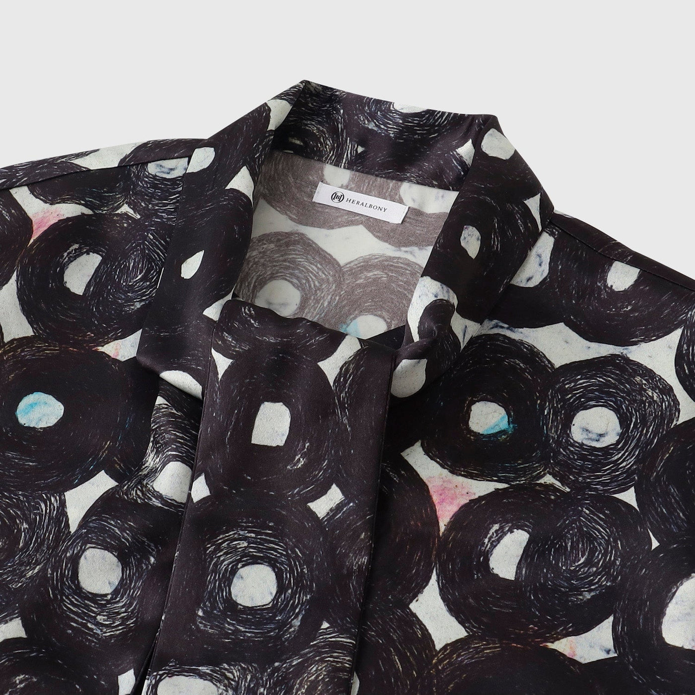 Satin Bow Tie Blouse「（無題）（丸）」 – HERALBONY